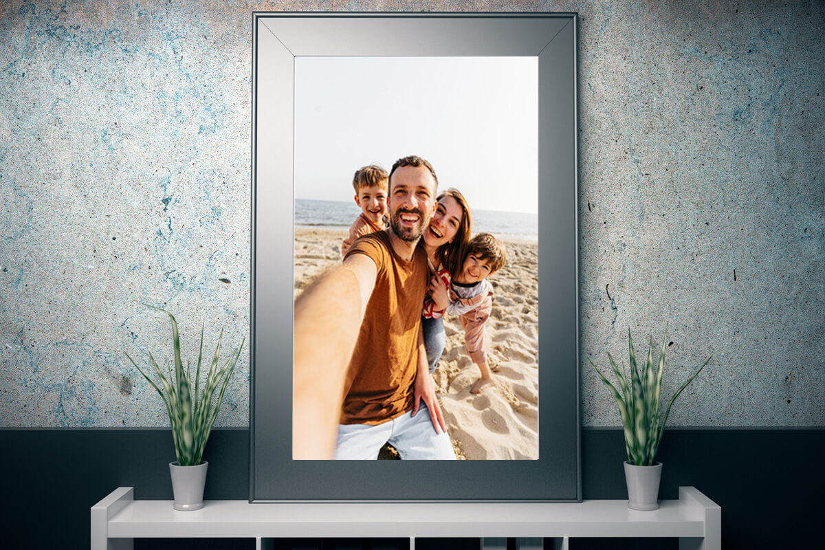 Digital photo frames to add a modern touch