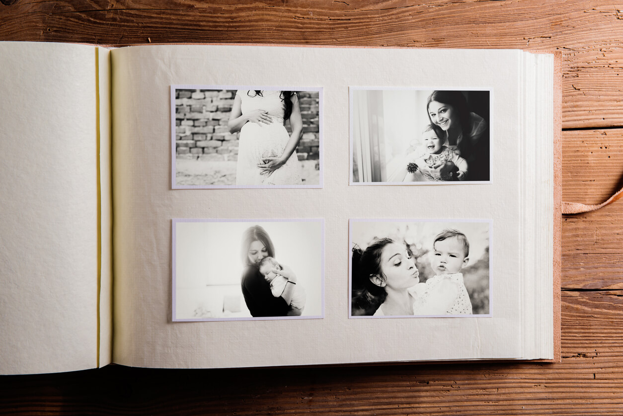 Black & white photo scrapbook Vintage scrapbook