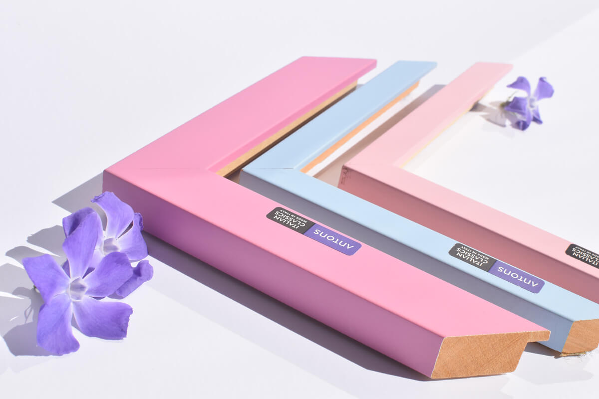 Choosing the right warm colored frames